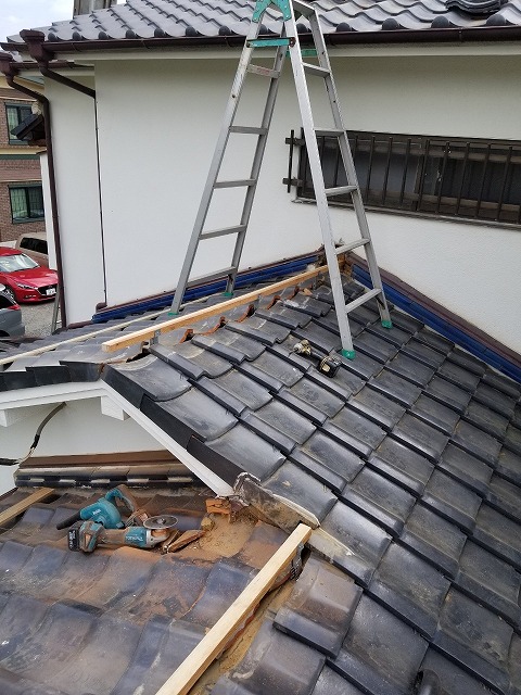 作業足場と養生で安全性を確保