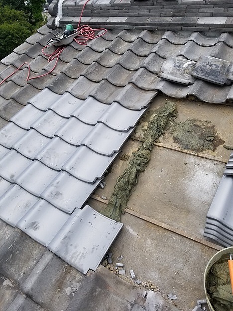 葺き直し範囲の調整と既存瓦の活用