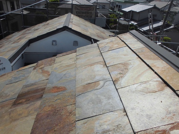 姫路市　屋根の谷・切り替え部分のラインを確認
