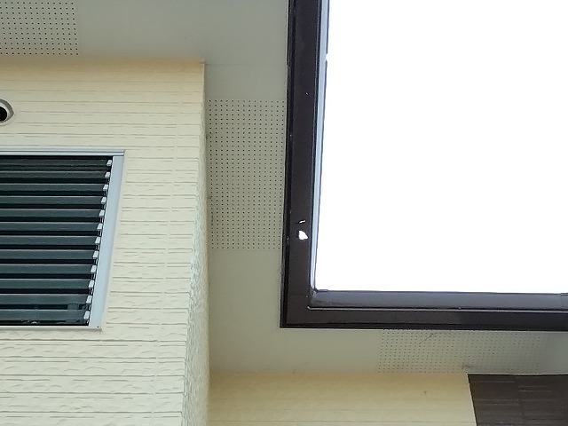 別面の角樋穴あき