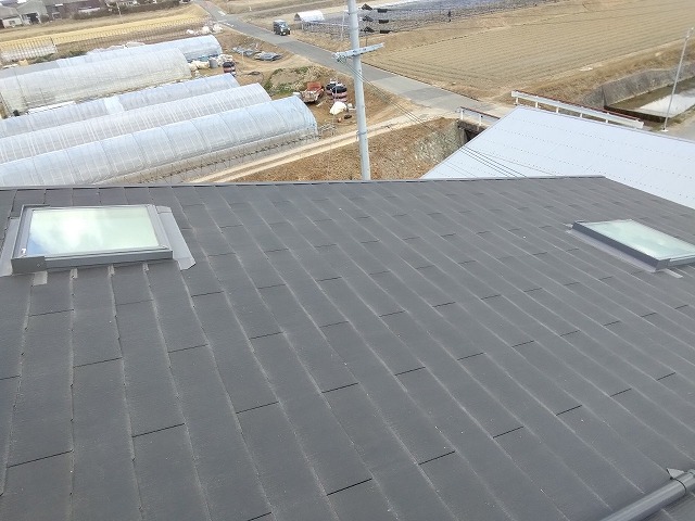 スレート屋根の全体状況