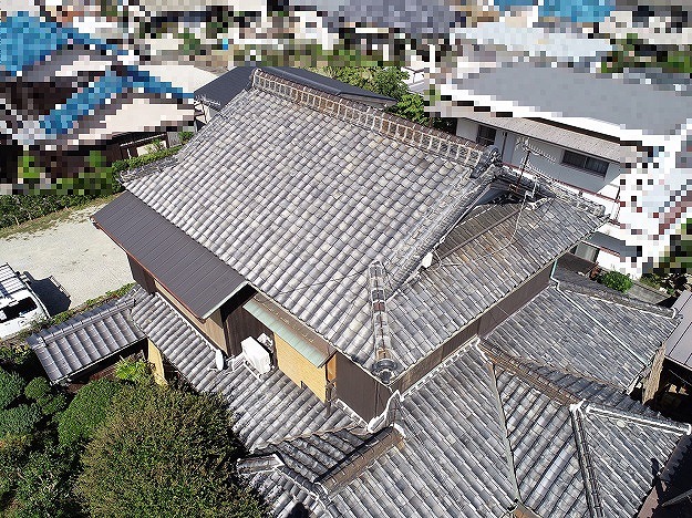 加古川市　ドローン空撮で屋根全体を俯瞰確認