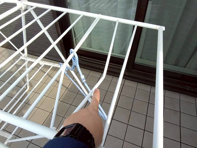 加古川市　曲がった物干し台