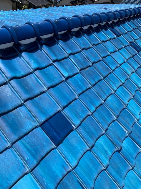 加古川市　施工後の棟ラインと屋根面を最終確認