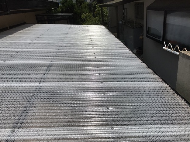 姫路市で雨樋交換＆波板ポリカ交換工事を同時施工🏠 まとめてキレイに！