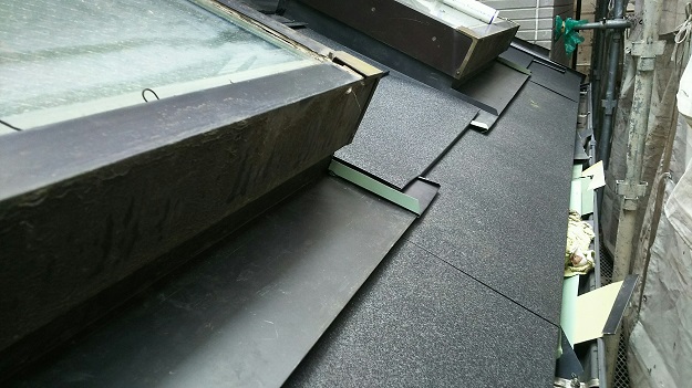 姫路市　カバー工法　天窓板金