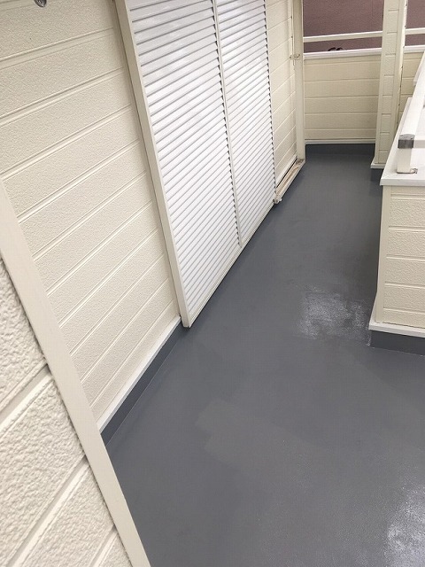 姫路市　ベランダ防水工事　施工完了　トップコート
