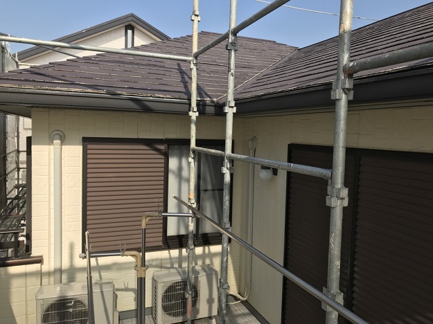 住宅の外周から雨水が集まる軒先の連続性をチェック