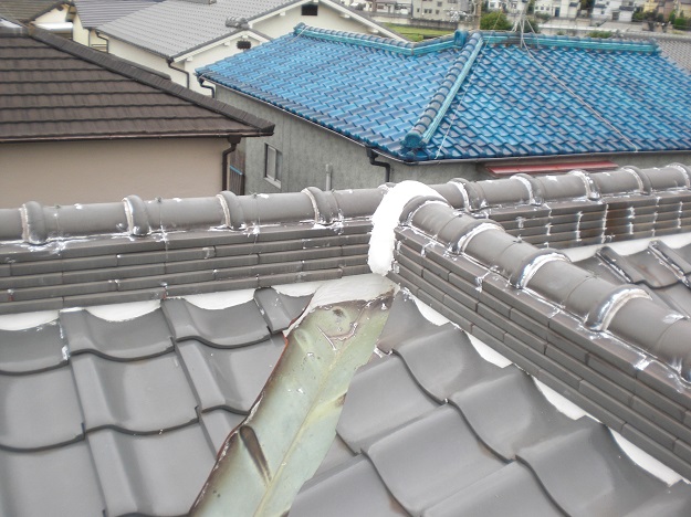 明石市で台風前の屋根点検と修繕工事✨棟・谷板金・雨漏り対策をわかりやすく解説