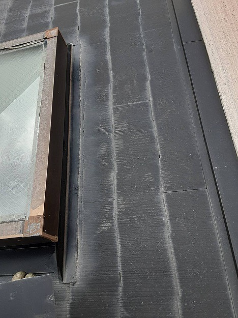 大屋根天窓まわりのシーリング劣化