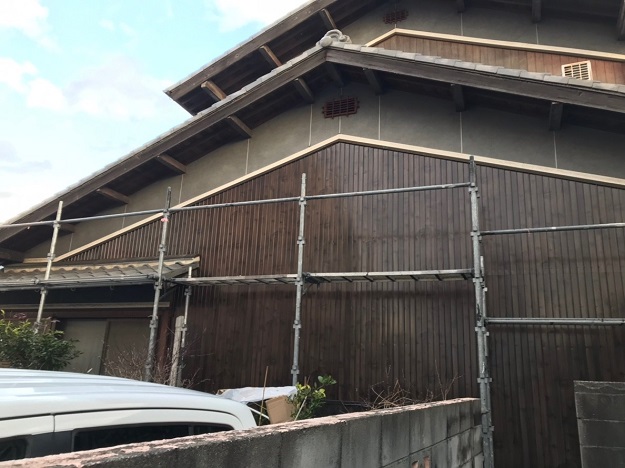 加古郡稲美町　焼き板　リブトタン　施工