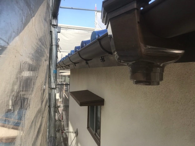 姫路市　雨樋交換工事　施工中