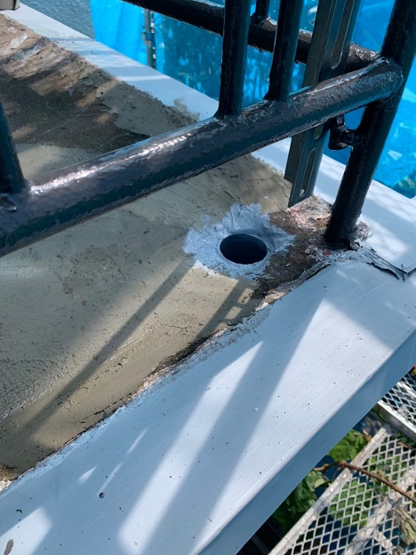 高砂市　ベランダ防水工事　ドレンまわり
