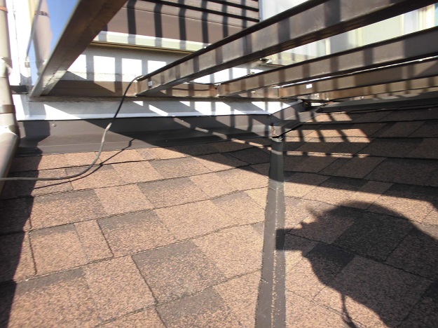 姫路市　屋根　カバー　施工後　リッジウェイ　アスファルトシングル