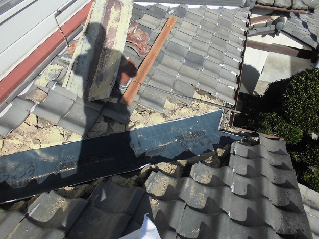 明石市　雨漏り　防水紙