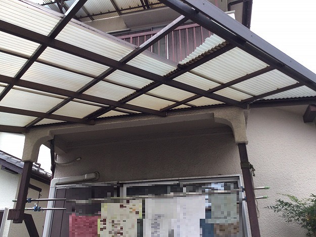 屋根材の波板と固定状態のチェック