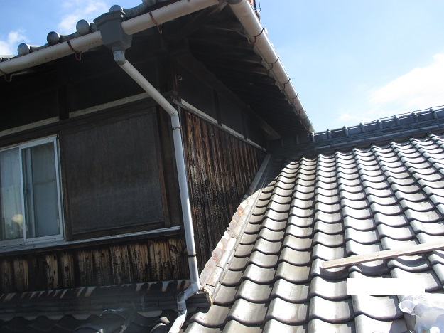 高砂市　M様邸　雨漏りで屋根調査のご依頼。ちゃんと見てくれて、安心して任せられる会社だと嬉しいお声をいただきました