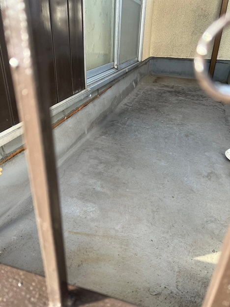 姫路市　施工前　既存ベランダ