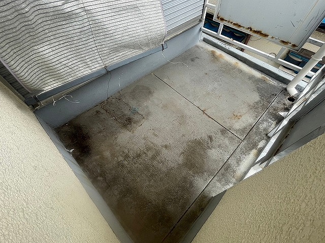 姫路市　バルコニー防水工事　施工前