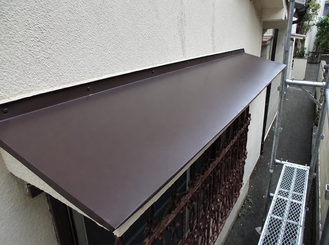 高砂市　庇板金カバー工事　施工後別角度