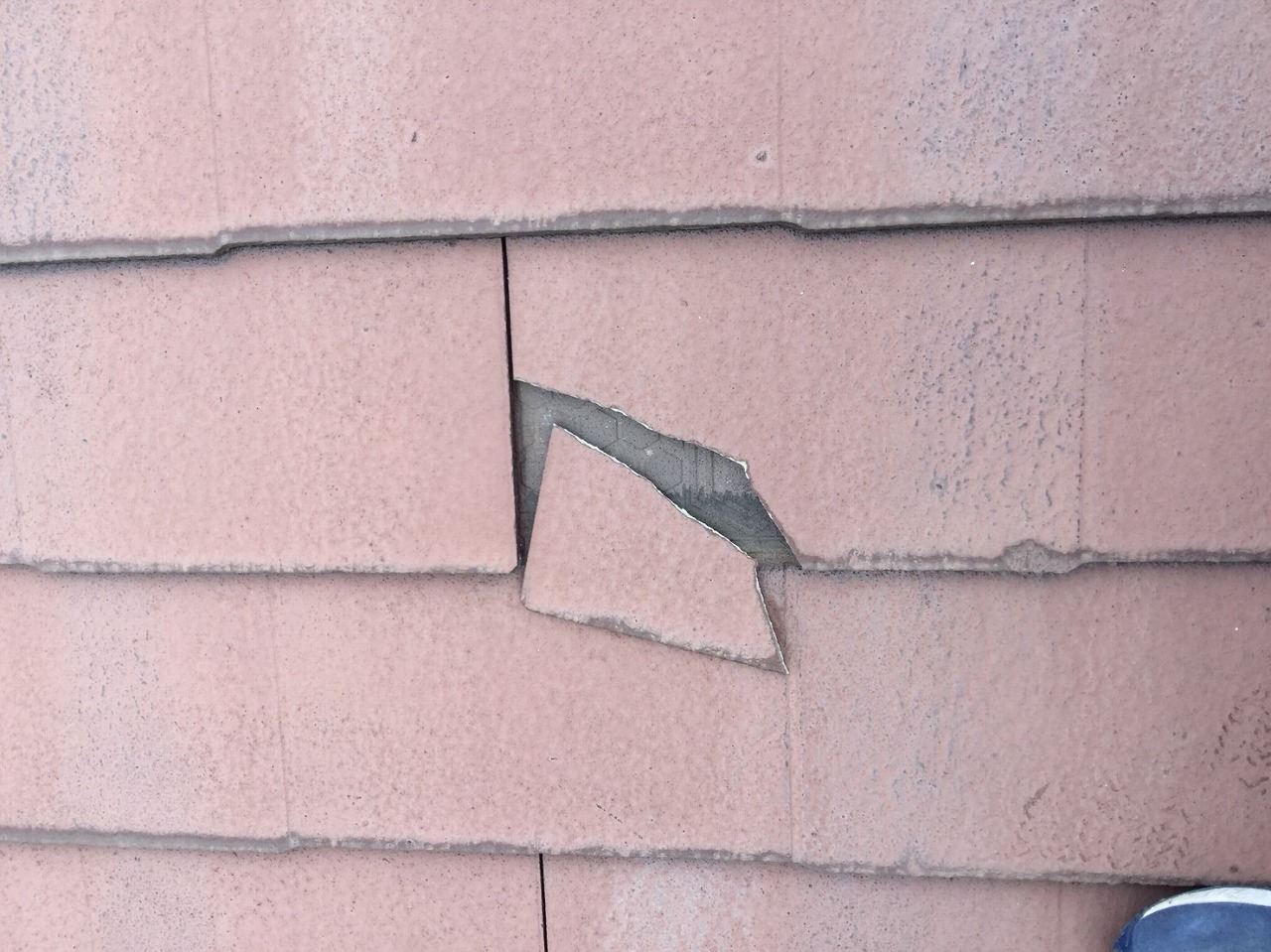 調査写真④ 部分的な欠けの発生