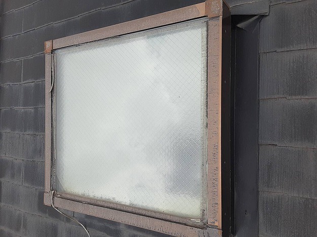 上端からの浸水が疑われた状況