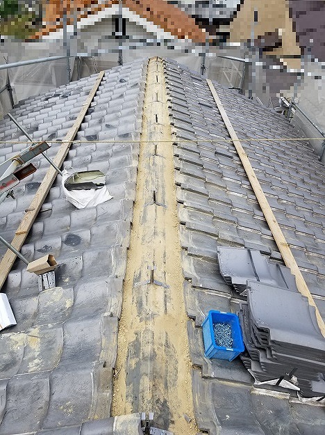 下地の清掃と補修