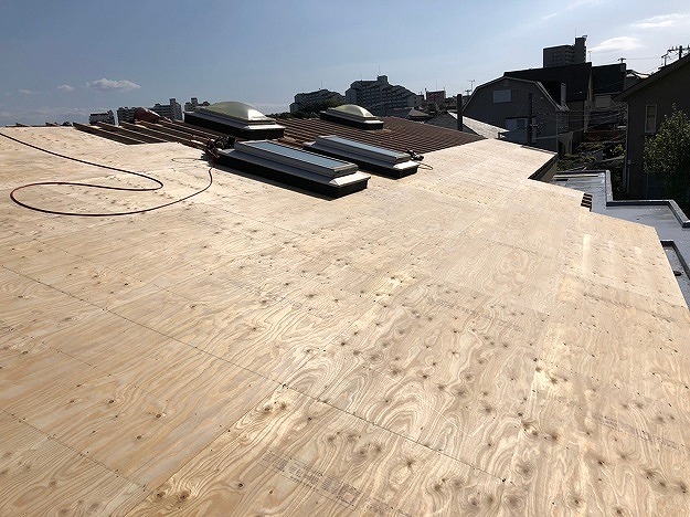 新たな構造下地の施工