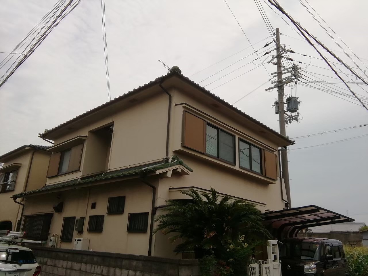 加古川市 2階建てのお家、和瓦(釉薬瓦)ウグイス色の雨漏り調査・屋根無料点検