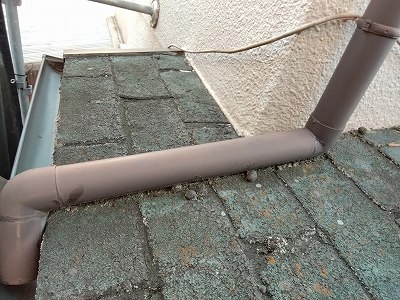 加古郡播磨町　下屋根　苔　樋