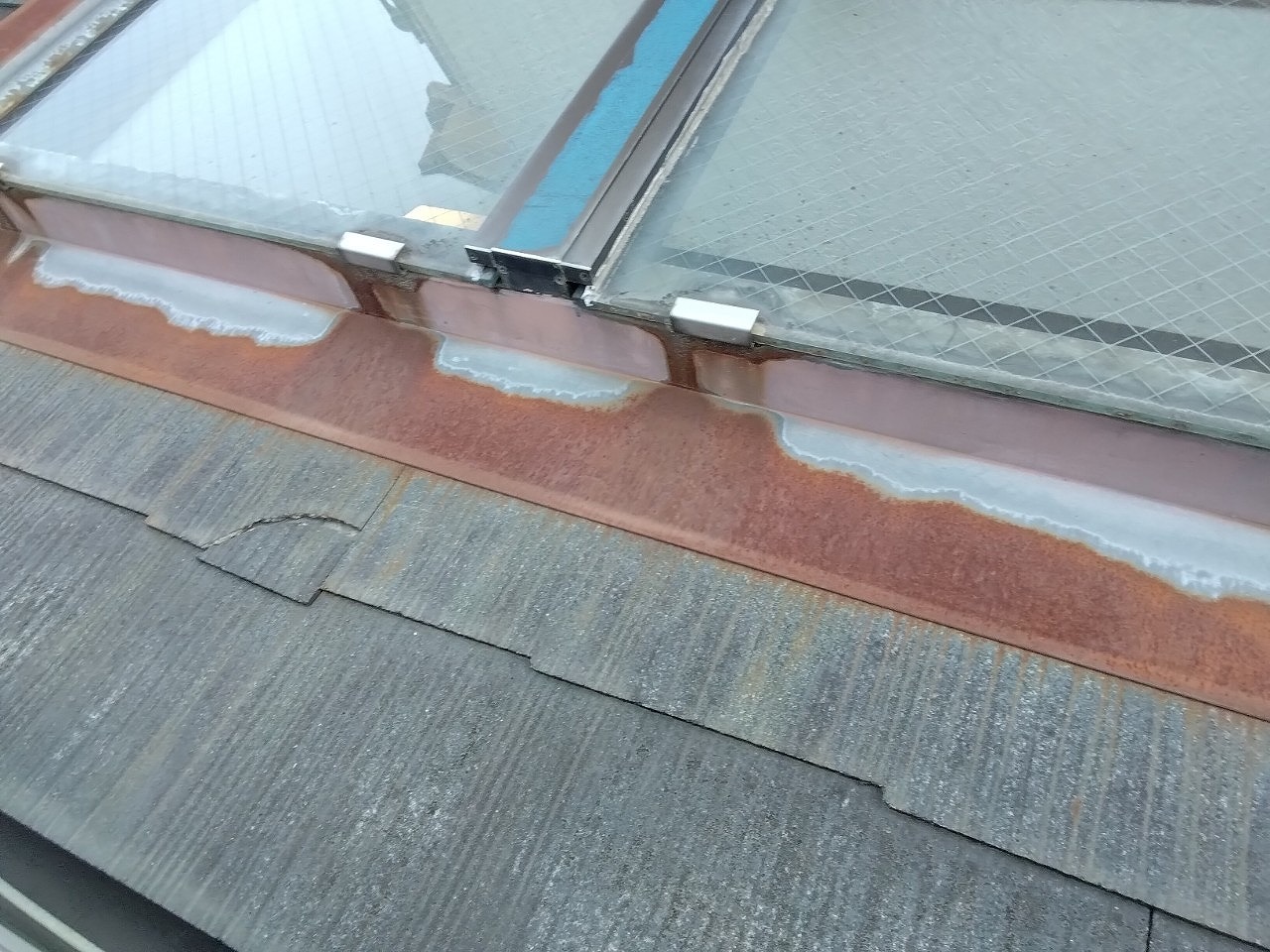 加古川市　天窓(トップライト)取り合い