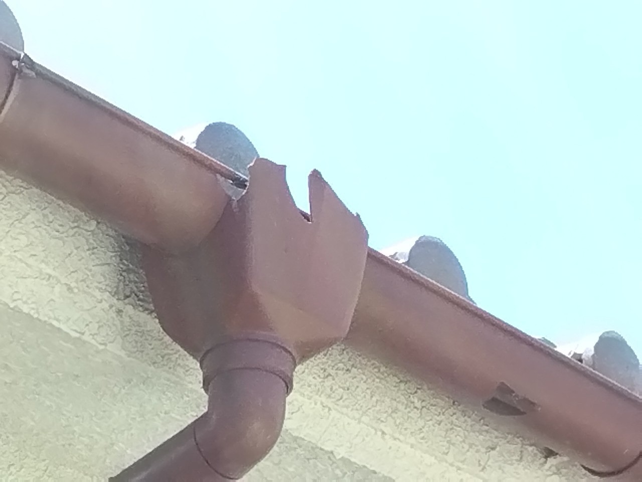 明石市　雹災害　下屋根　上合破損