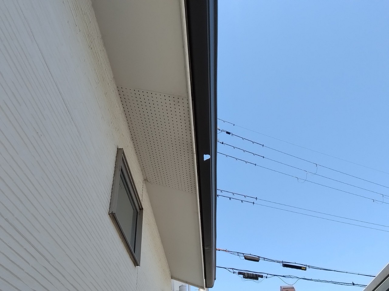 明石市　軒樋(角樋)に穴あき