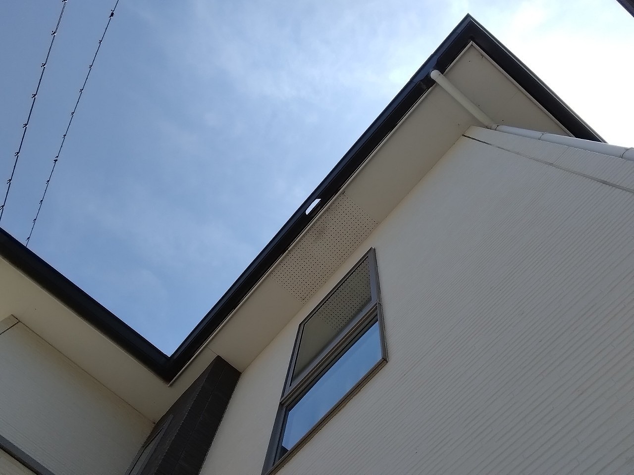 明石市　軒樋(角樋)に穴あき