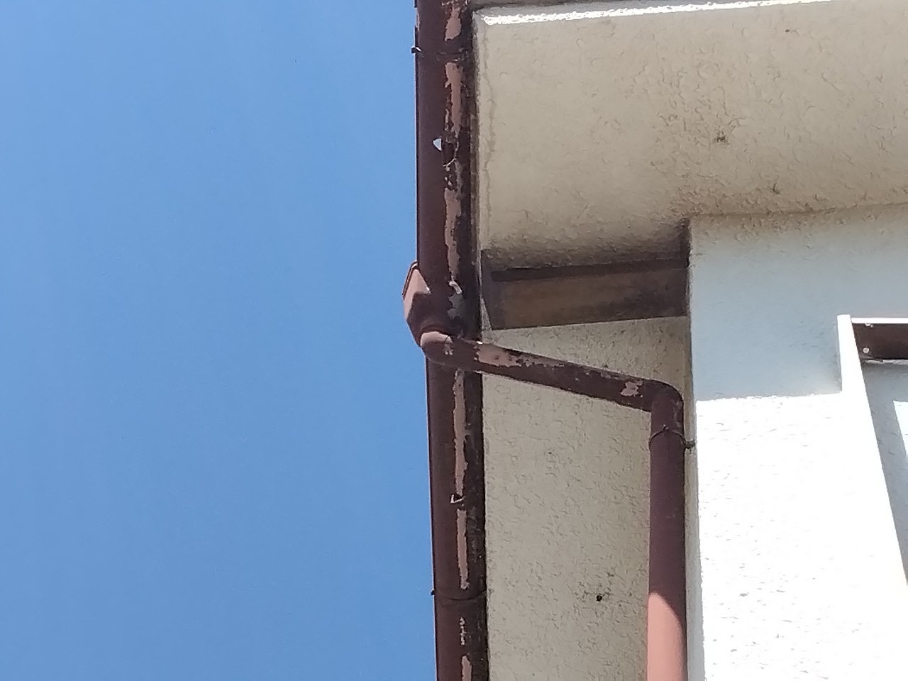 高砂市　半丸樋　破損