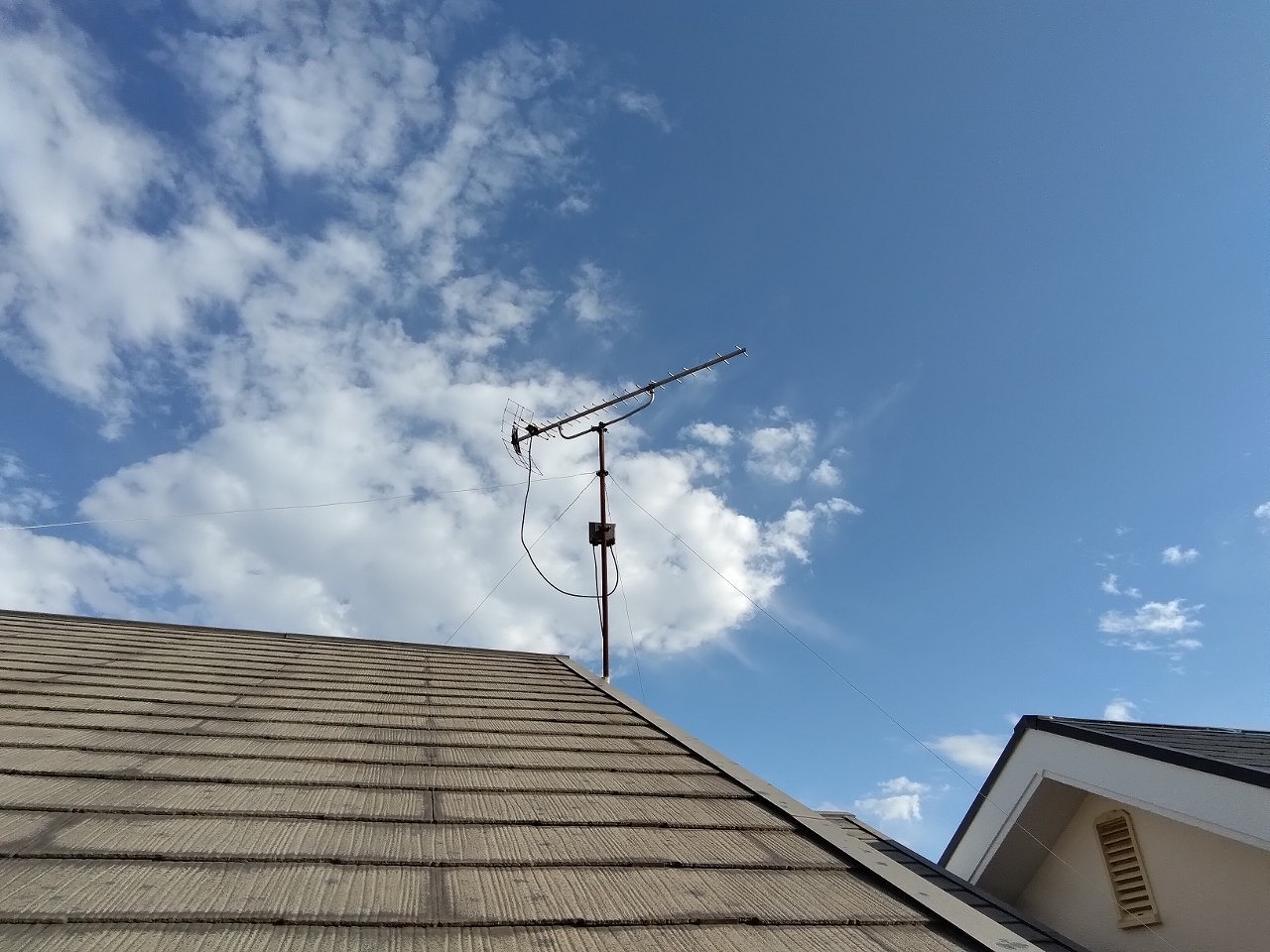 明石市　ひょうによる　テレビアンテナ破損