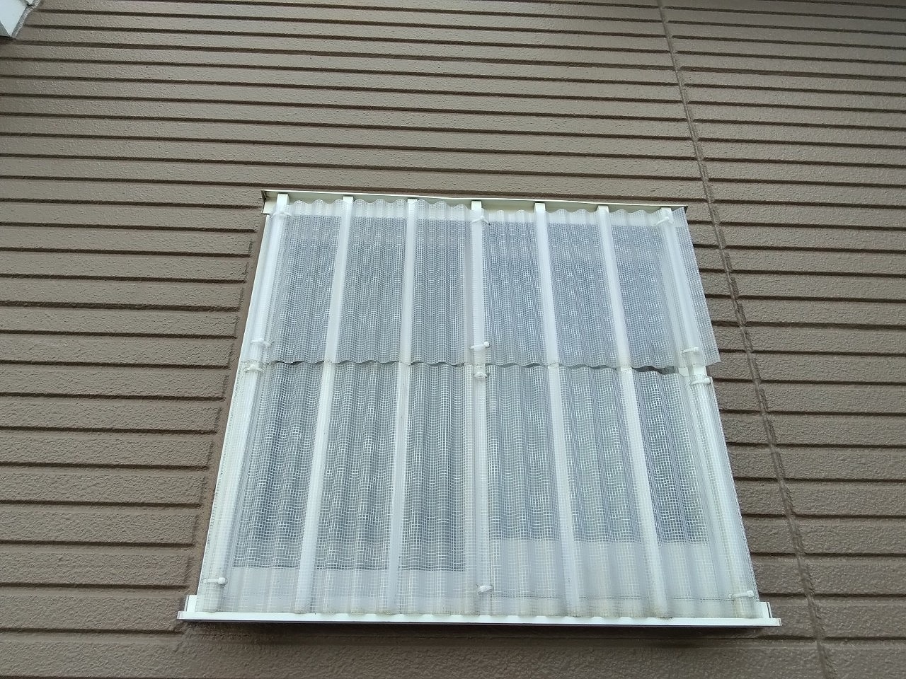 明石市で発生した雹被害調査事例｜戸建て住宅に広がる外装と設備の破損