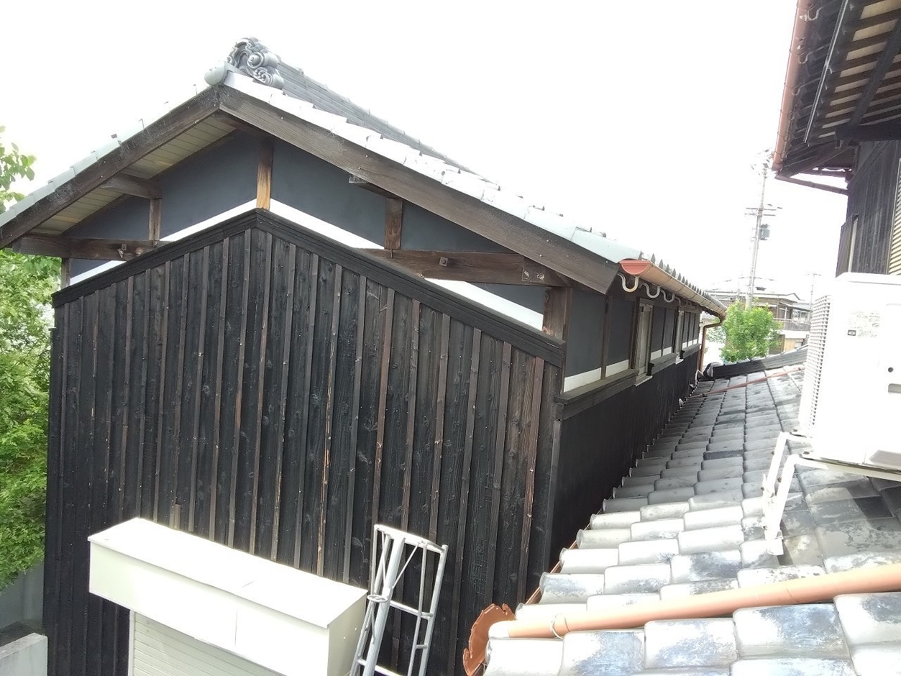 明石市　ひょう　倉庫　樋破損