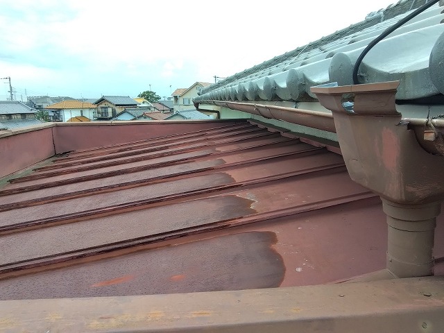 姫路市　2F瓦棒内部　上合割れ