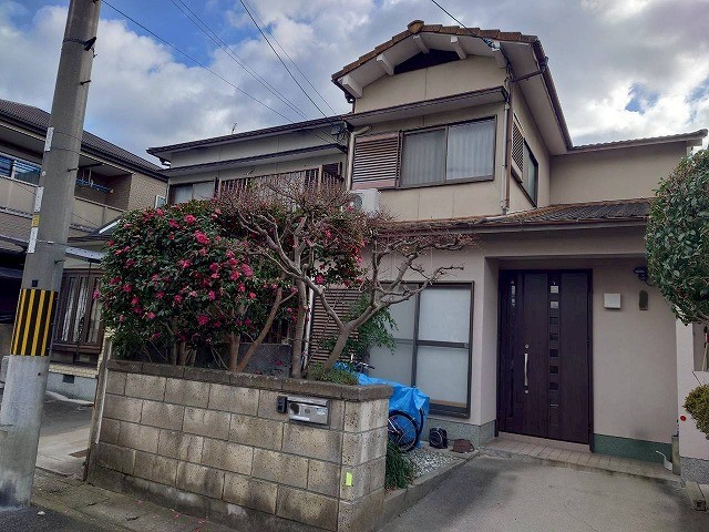 加古川市で台風被害の現場点検を実施!屋根や雨樋の不具合は火災保険で修理できます