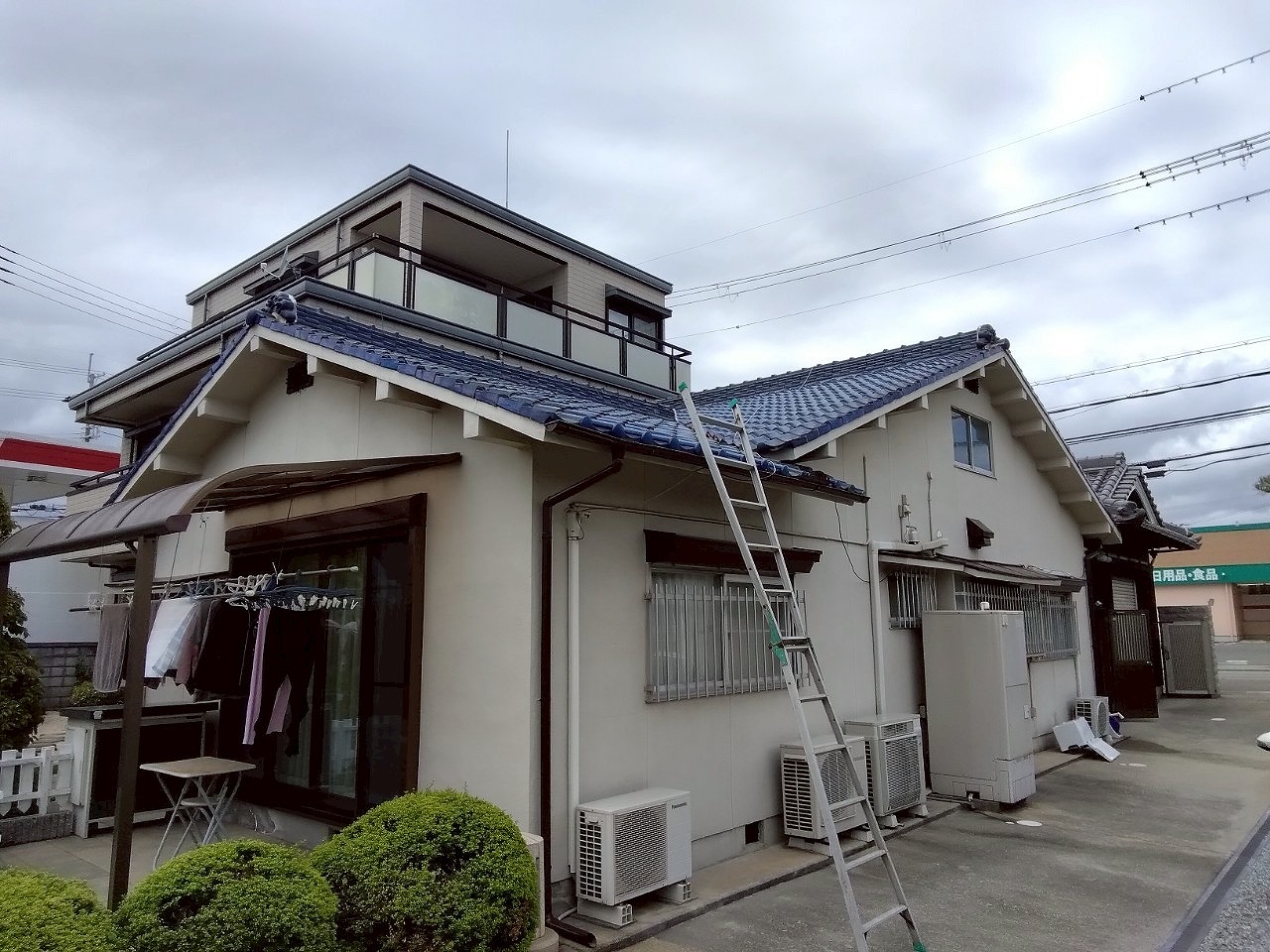 屋根葺き替え現場調査