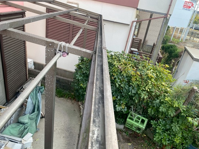 加古川市　清掃後のフレーム溝