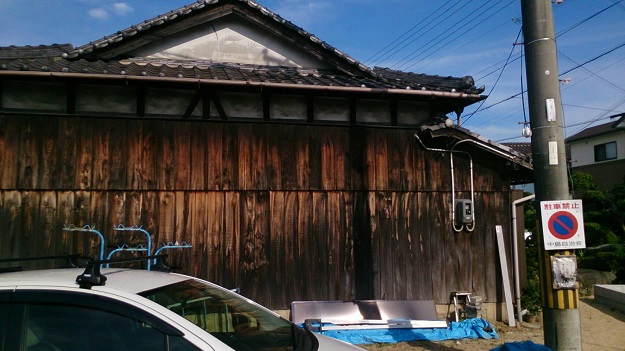 姫路市　外壁　焼き板　劣化
