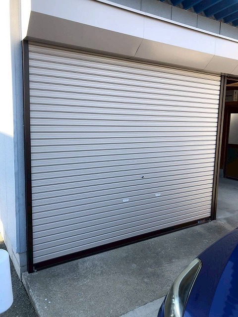 加古川市_シャッターの施工完了