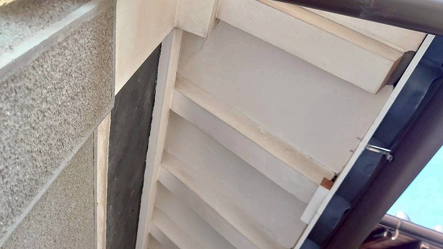 加古川市　軒天の塗装完了