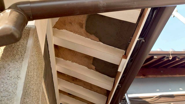加古川市　軒天の下地処理完了