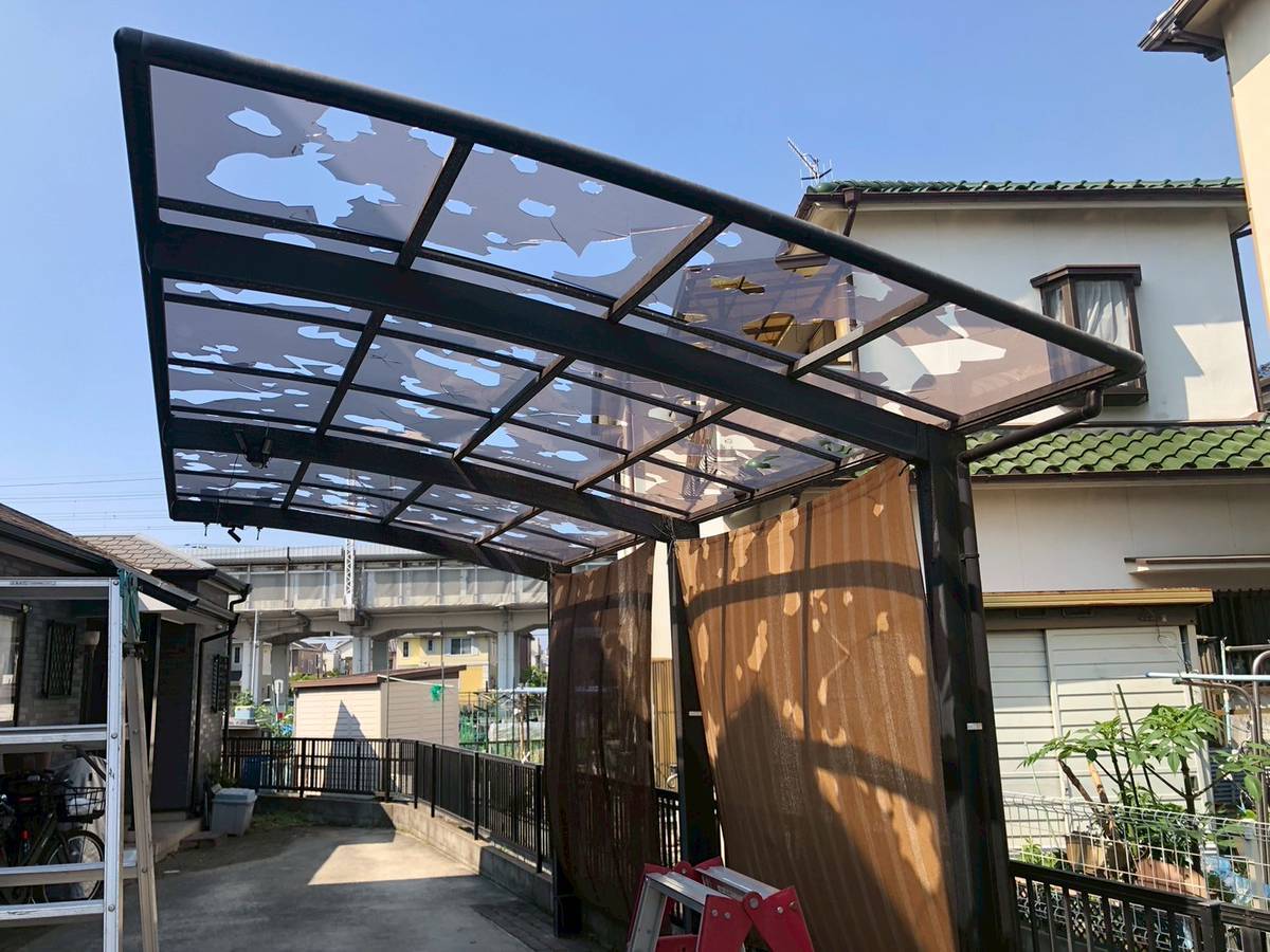 加古郡播磨町 雹被害により破損したポリカ屋根の交換工事を実施！火災保険申請！