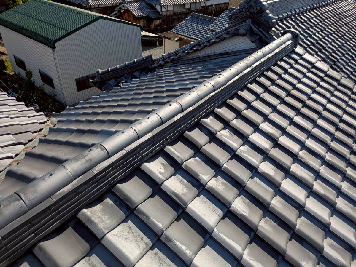 加古川市 屋根工事 安心 大屋根熨斗k(のし)瓦がズレてもラバーロック工法で解消
