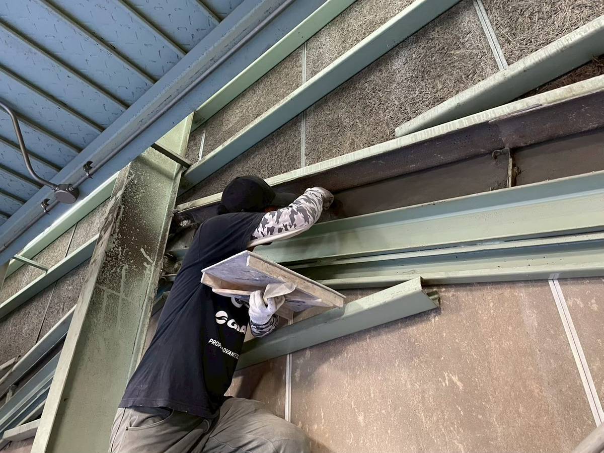 姫路市　工場　下塗り