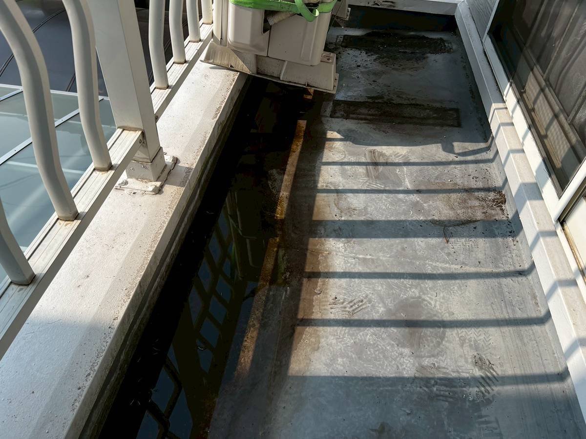加古川市 防水工事 ベランダに雨だまりが雨漏りを招く前にリフォーム 防水工事